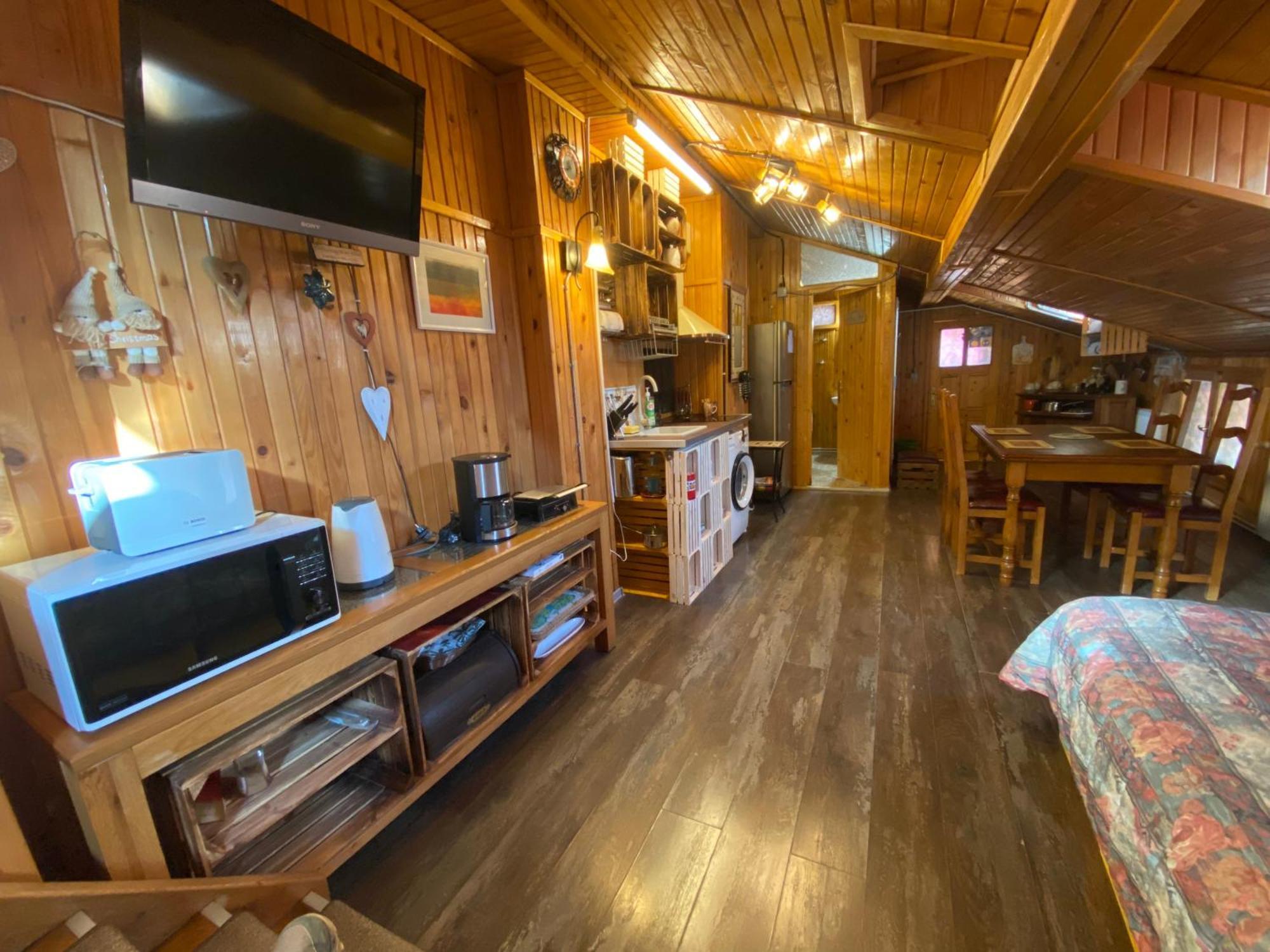 Appartamento Wooden Attic Braşov Esterno foto